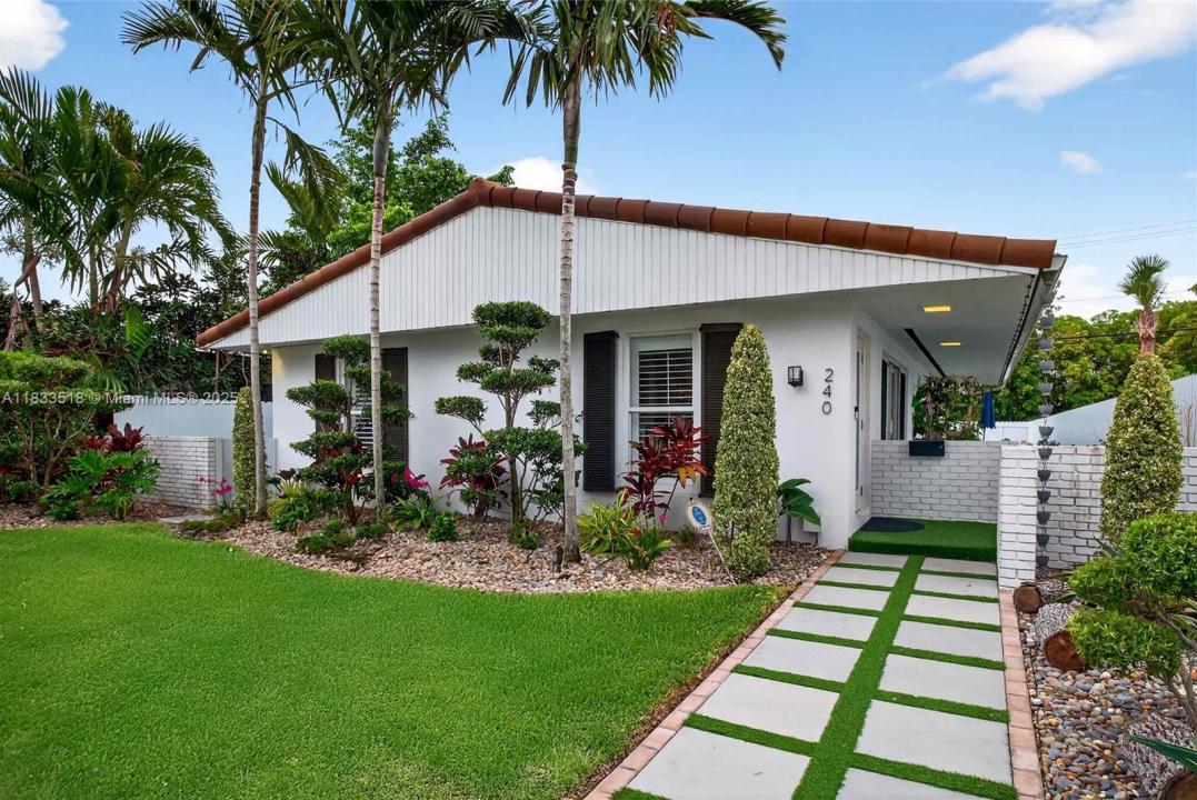 240 NE 97th St, Miami Shores, 佛羅里達州 33138, 美國