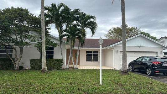 9724 SW 114th Ct 1, Miami, Florida 33176, USA