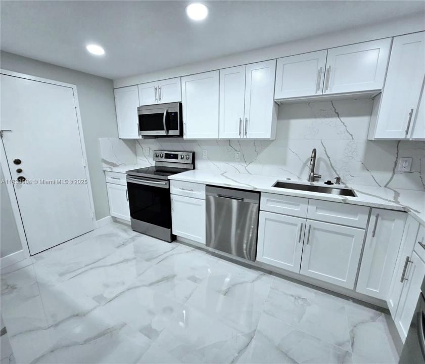 3710 Inverrary 1P, Lauderhill, פלורידה 33319, ארצות הברית של אמריקה