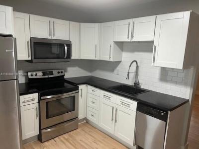 443 NE 70th St 1, Miami, Florida 33138, USA