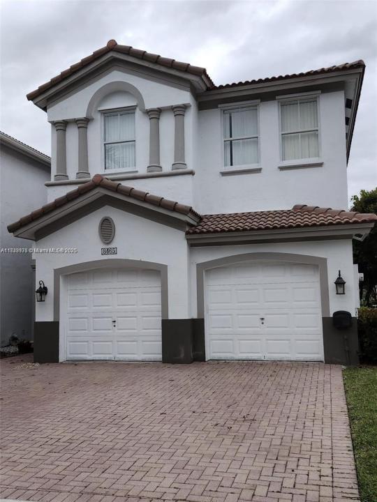 8465 NW 108th Path, Doral, フロリダ 33178, アメリカ合衆国