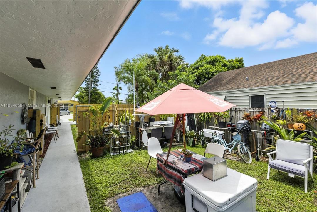 235-237 SW 12th St, Dania Beach, Flórida 33004, Estados Unidos