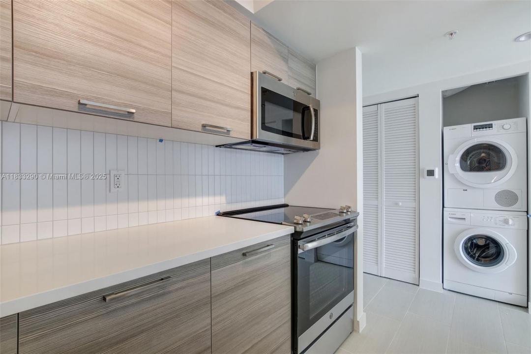1756 N Bayshore Dr 33O, Miami, 佛罗里达州 33132, 美国