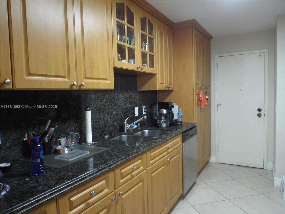 1890 S Ocean Dr 504, Hallandale Beach, 佛罗里达州 33009, 美国