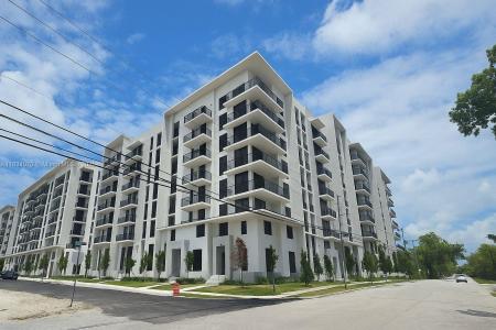 12640 NE 12th Ave 806, North Miami, Florida 33161, USA