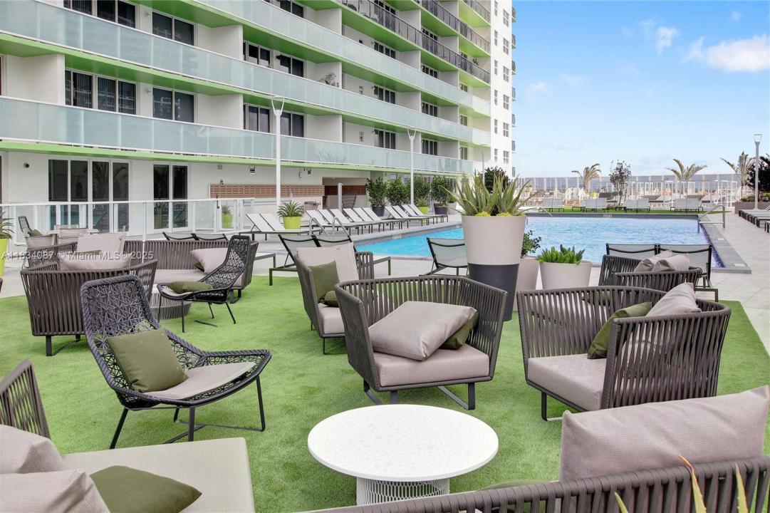 1756 N Bayshore Dr 10O, Miami, Florida 33132