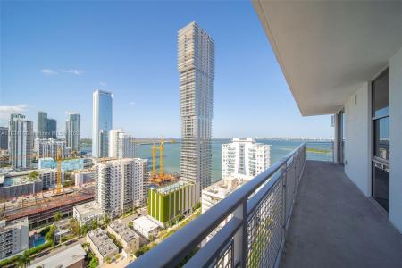 2150 N Bayshore Dr 2303, Miami, Florida 33137, USA
