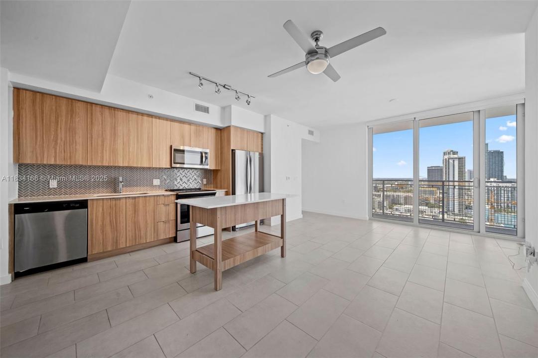 2150 N Bayshore Dr 2303, Miami, Flórida 33137, Estados Unidos