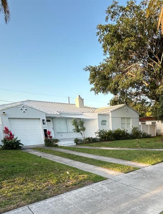 1625 Hollywood Blvd, Hollywood, Floride 33020, États-Unis