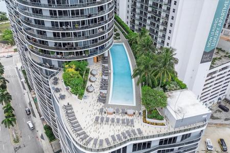 488 NE 18th St 1503, Miami, Florida 33132, USA