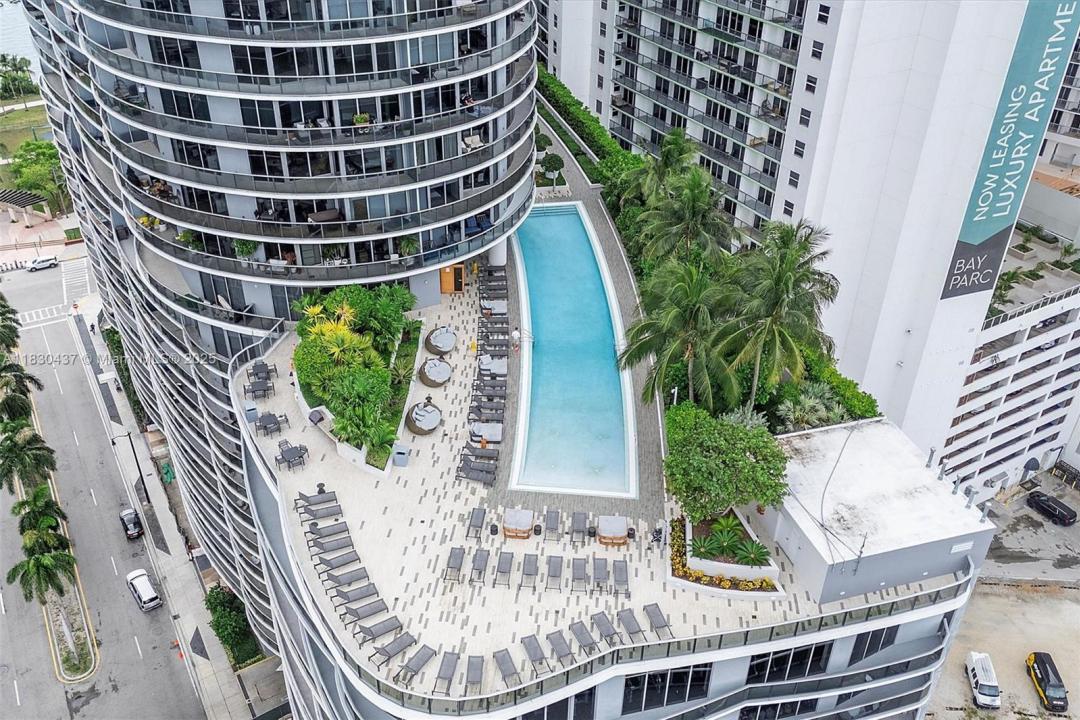 488 NE 18th St 1503, Miami, פלורידה 33132, ארצות הברית של אמריקה