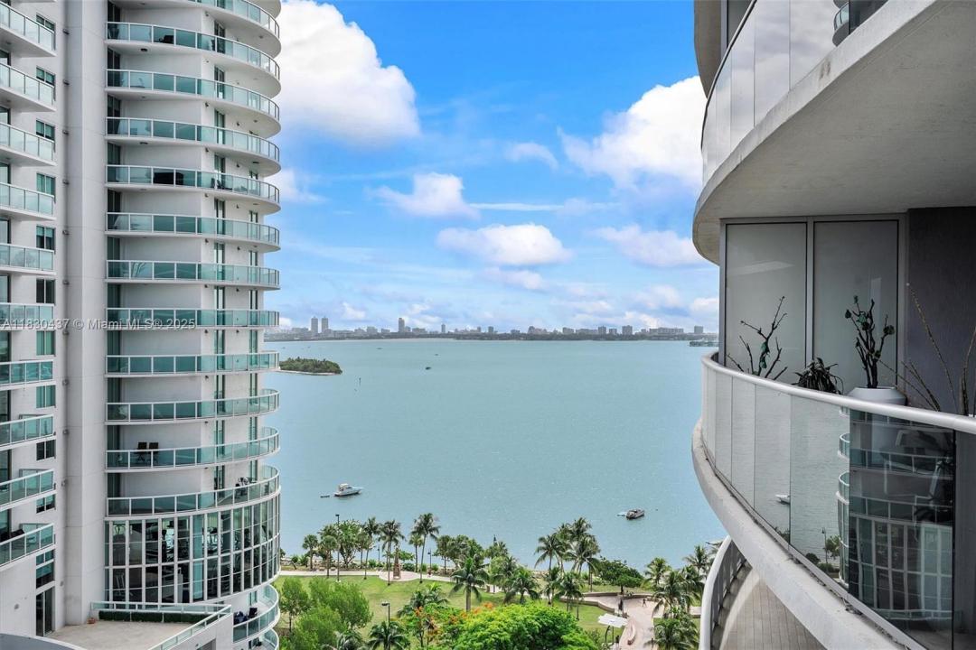 488 NE 18th St 1503, Miami, פלורידה 33132, ארצות הברית של אמריקה