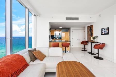 6899 Collins Ave 2004, Miami Beach, Florida 33141, USA
