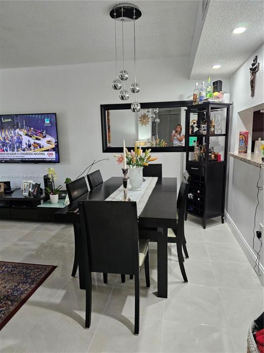 8730 SW 133rd Ave Rd 101, Miami, Florida 33183, USA