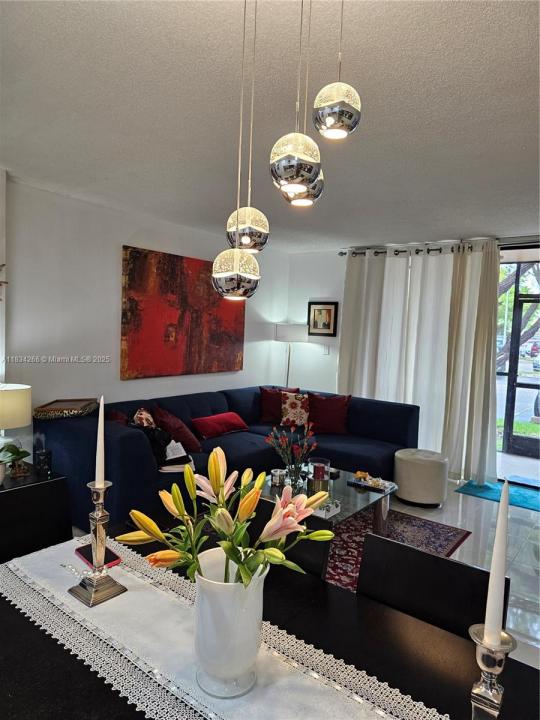 8730 SW 133rd Ave Rd 101, Miami, Florida 33183, USA