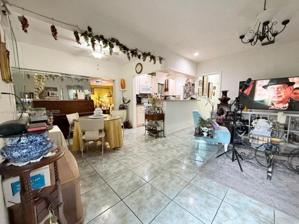 1535 NE 171st St, North Miami Beach, Florida 33162