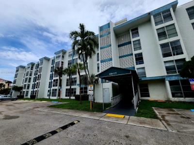 200 177th Dr 515, Sunny Isles Beach, Florida 33160, USA