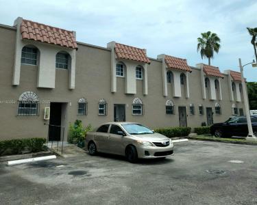 11 Olive Dr J, Hialeah, Florida 33010, USA