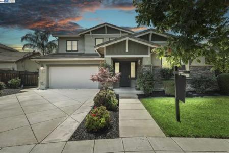 N Menlo Park Ct, Mountain House, California 95391