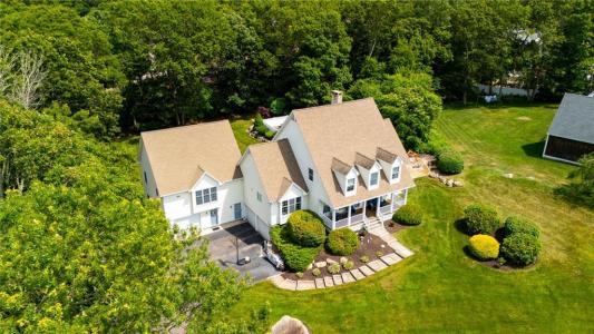 11 Hamilton Road, Westerly, Rhode Island 02891