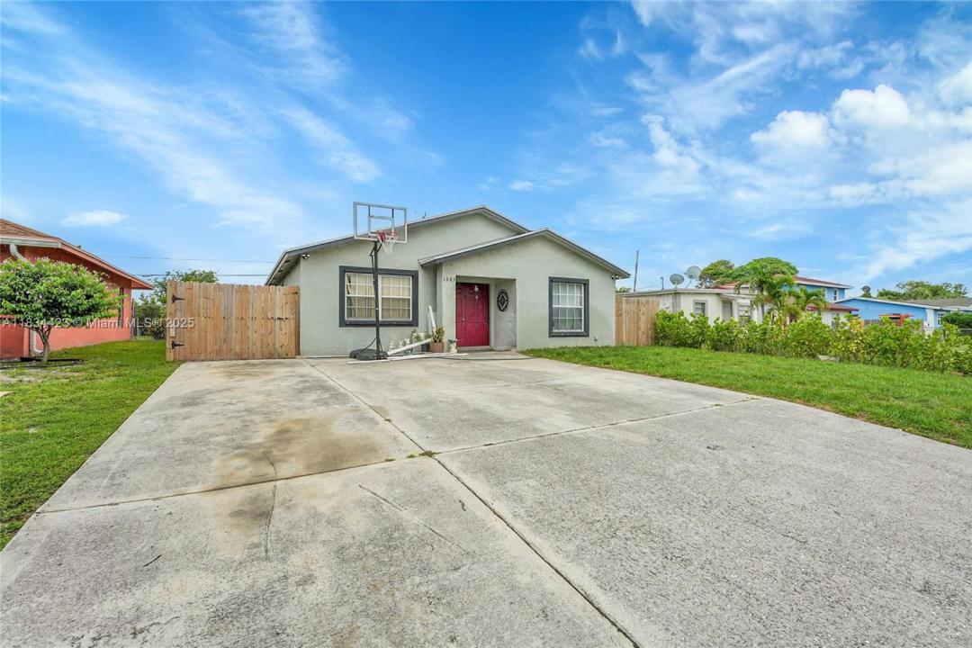 1303 W 6th St, Riviera Beach, 플로리다 33404, 미국