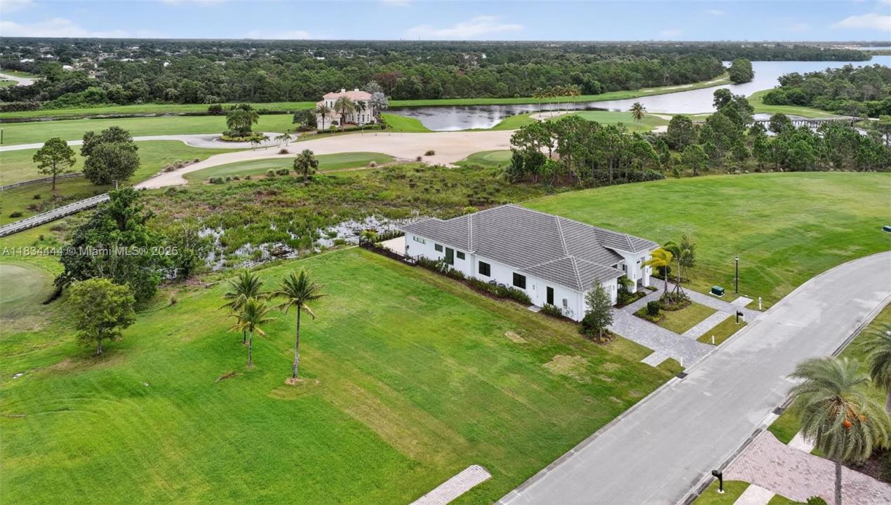 172 SE Rio Angelica, Port St. Lucie, Florida 34984
