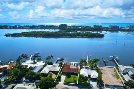 7932 Flagler Court, West Palm Beach, Florida 33405
