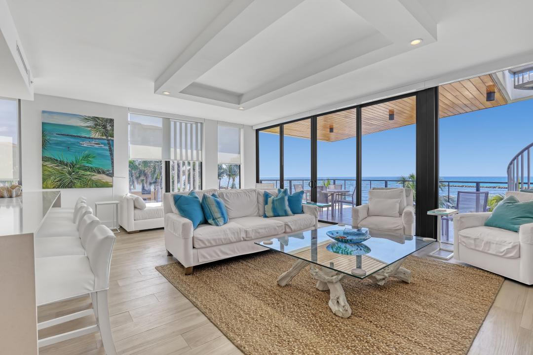 106 Inlet Way 305, Palm Beach Shores, Florida 33404