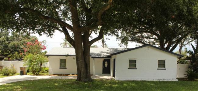 6112 E 111 AVE, Temple Terrace, Floride 33617, États-Unis