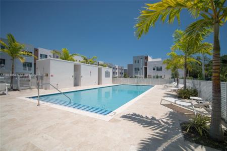 19380 NE 26th Ave 304, Miami, Florida 33180, USA