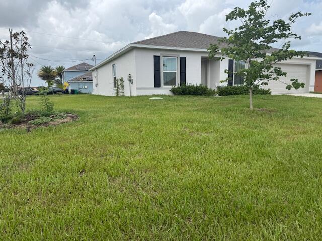 591 SW Halifax Avenue, Port Saint Lucie, Floryda 34953, USA
