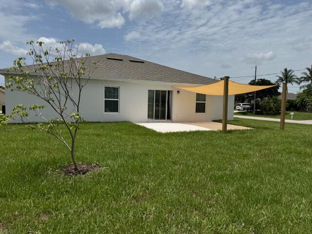 591 SW Halifax Avenue, Port Saint Lucie, Floryda 34953, USA