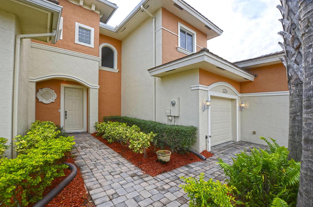 2553 Langrove Lane SW, Vero Beach, Florida 32962