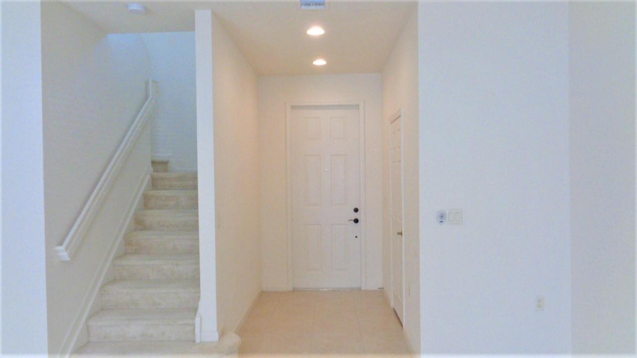 2553 Langrove Lane SW, Vero Beach, Florida 32962