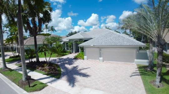 2493 Poinciana Dr, Weston, Florida 33327, USA