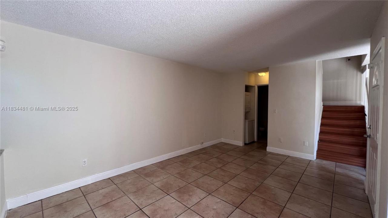9807 NW 4th Ter 9807, Miami, فلوريدا 33172, الولايات المتحدة
