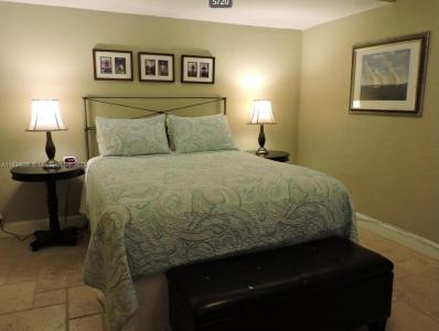 310 Arthur St 9, Hollywood, Florida 33019, USA