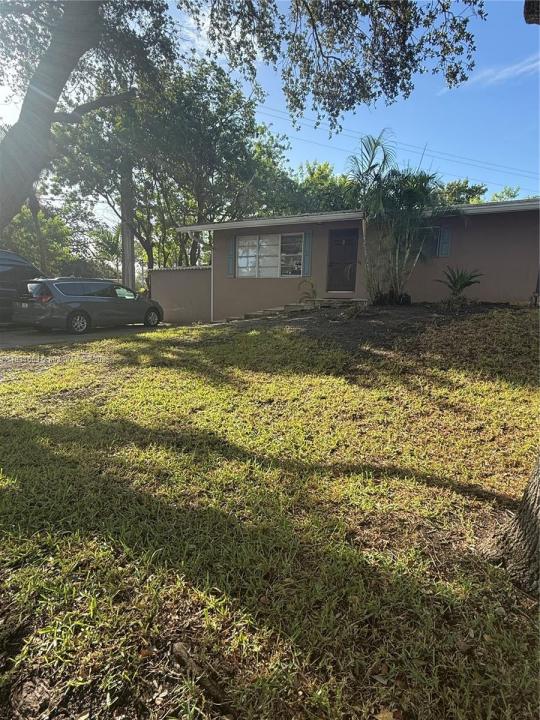 2036 NE 21st Ave, Fort Lauderdale, Florida 33305