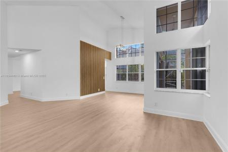 1525 Seabay Rd, Weston, Florida 33326, USA