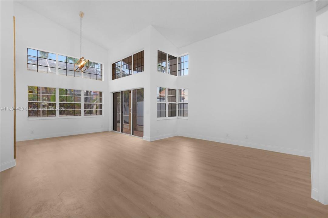 1525 Seabay Rd, Weston, فلوريدا 33326, الولايات المتحدة