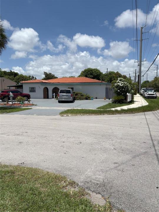 1385 NE 130th St, North Miami, 플로리다 33161, 미국