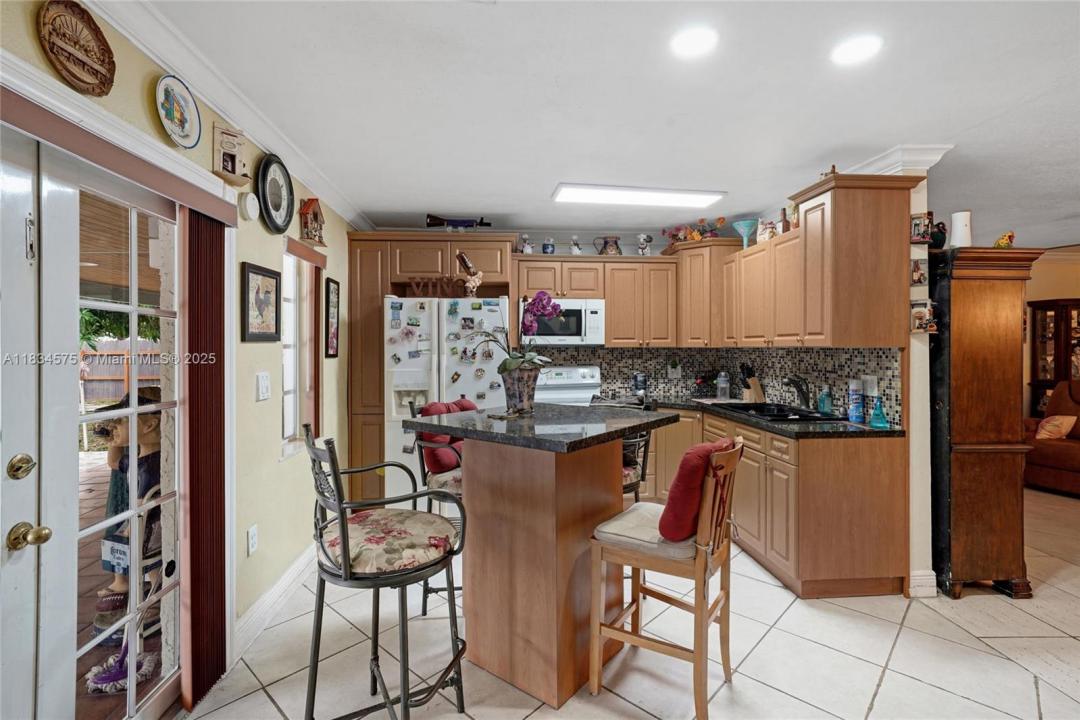 1385 NE 130th St, North Miami, Floride 33161, États-Unis