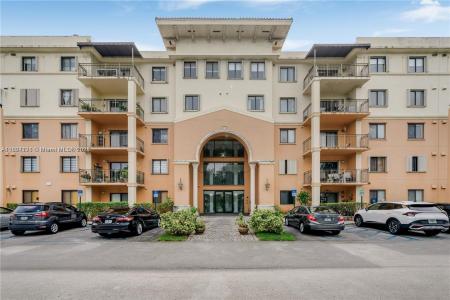 9340 Fontainebleau Blvd 313, Miami, Florida 33172, USA