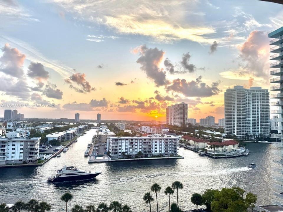 290 174th St 1208, Sunny Isles Beach, פלורידה 33160, ארצות הברית של אמריקה 