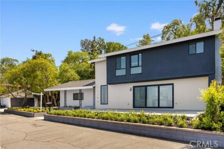 Circula Panorama, Santa Ana, California 92705, Estados Unidos
