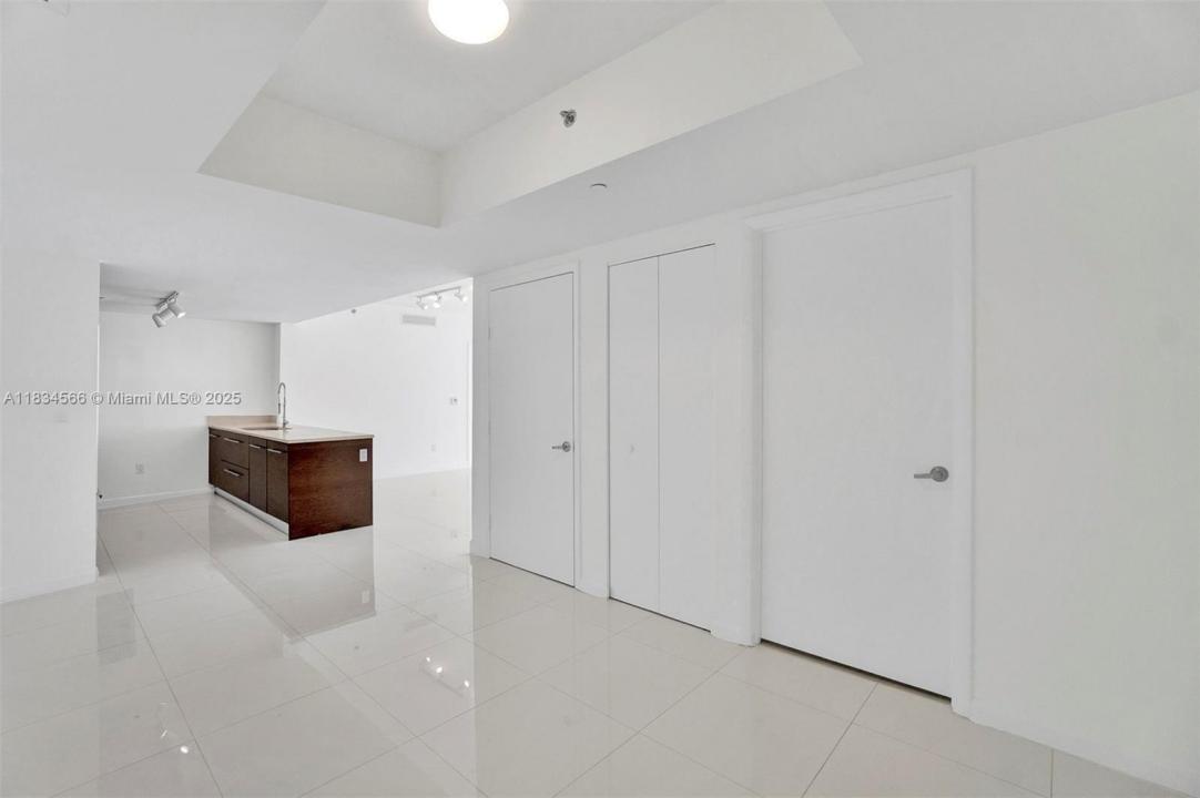 465 Brickell Ave 4505, Miami, Florida 33131, Stati Uniti