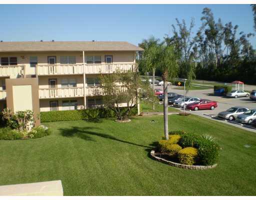 317 Dorset H 317, Boca Raton, Florida 33434, USA