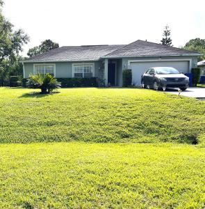 8535 104th Ct, Vero Beach, Florida 32967, USA