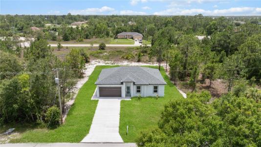 858 PORTLAND ST E, Lehigh Acres, Florida 33974, USA