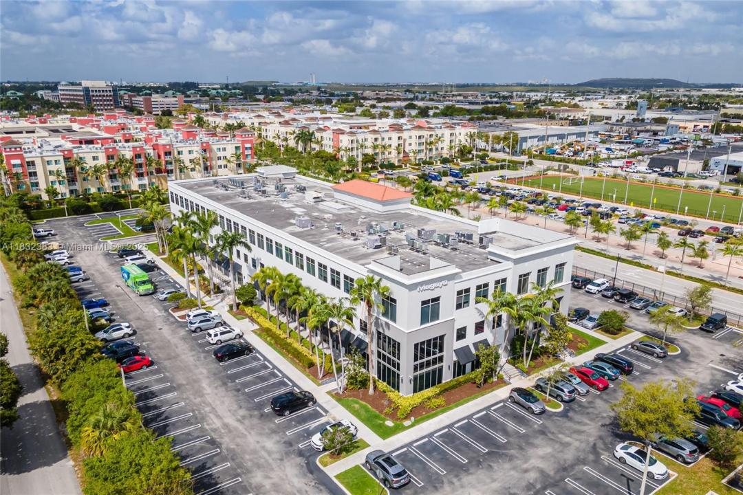 7950 NW 53rd St 322-324-326, Doral, Flórida 33166, Estados Unidos